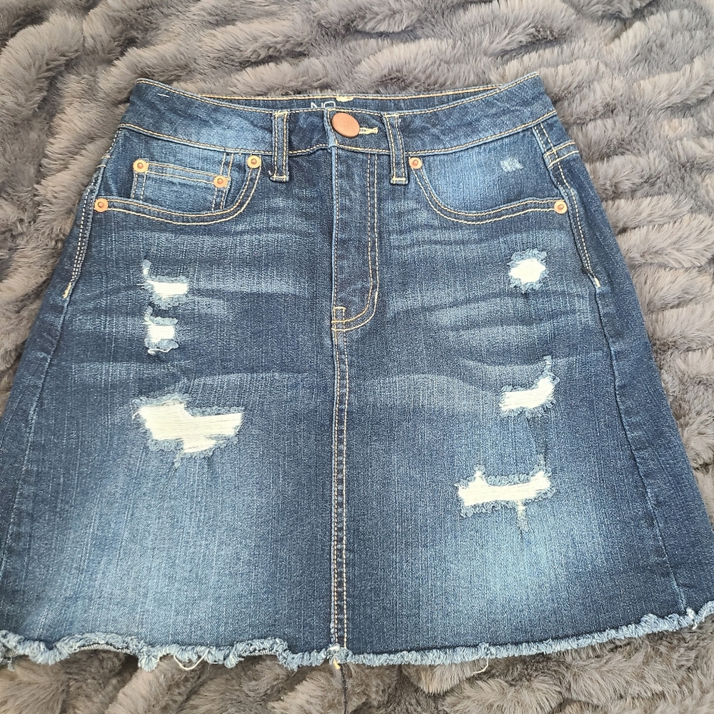 🌻 4 For $20 🌻No Boundaries size 1 skirt